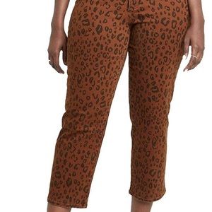 NEW Universal Thread Vintage Size 6S Jeans Leopard